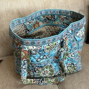 Large Vera Bradley zipper top tote/diaper bag